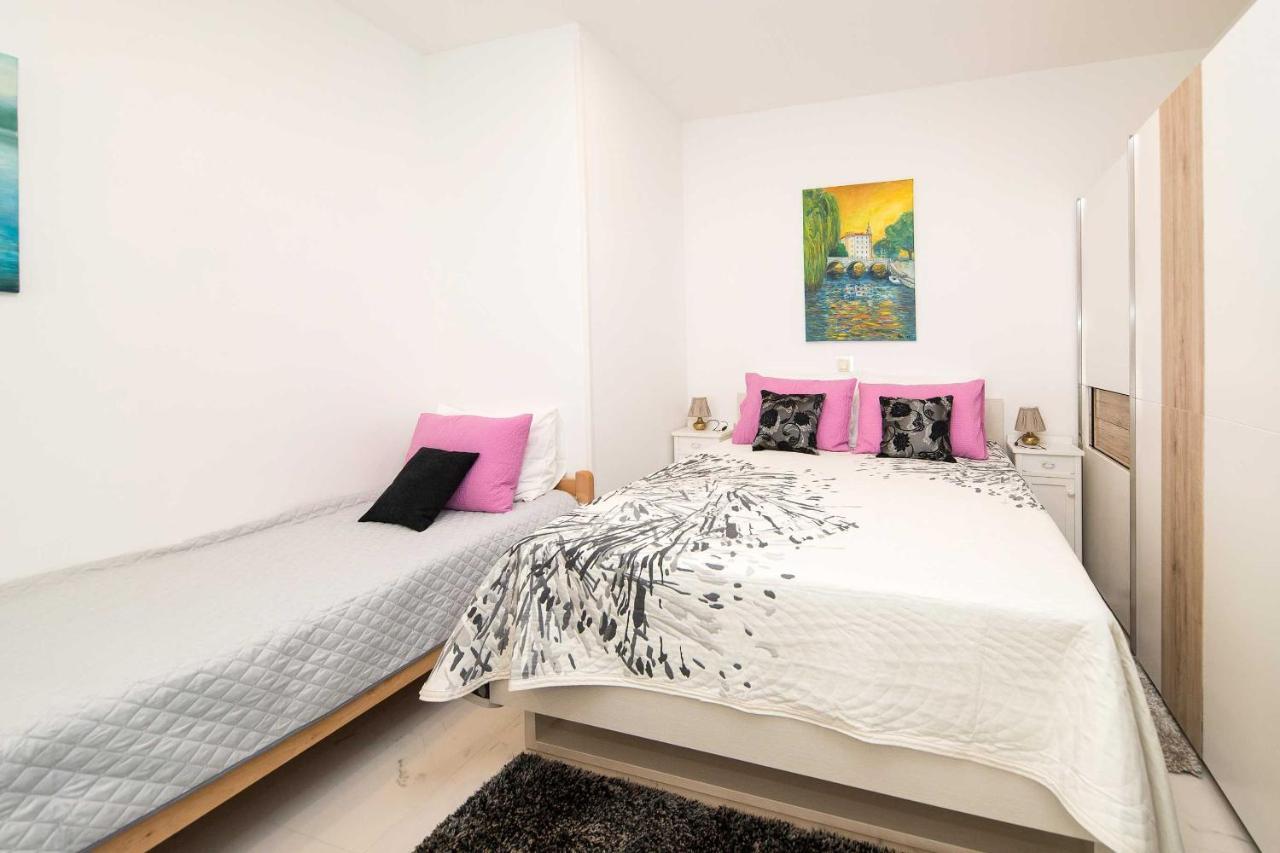 Anvedor Apartment ซริกเวนิซา ภายนอก รูปภาพ