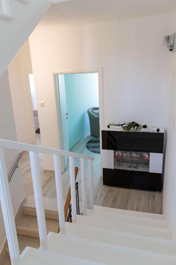 Anvedor Apartment ซริกเวนิซา ภายนอก รูปภาพ